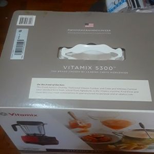New in box Vitamix 5300
